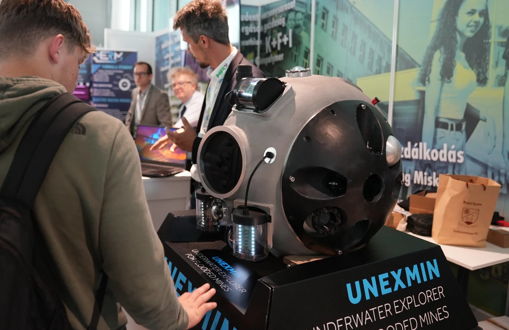 sikertortenet_merulo_robot
