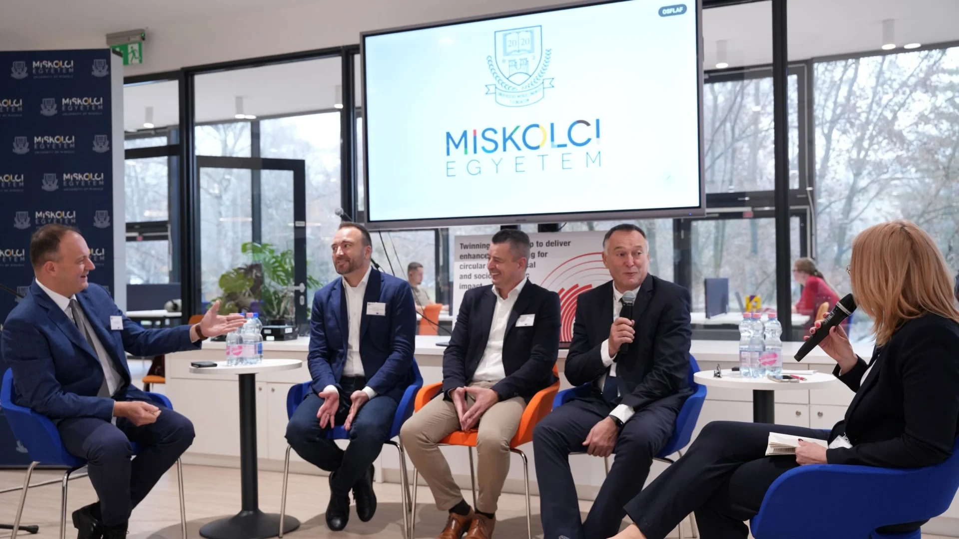 25-12-10_circletech2