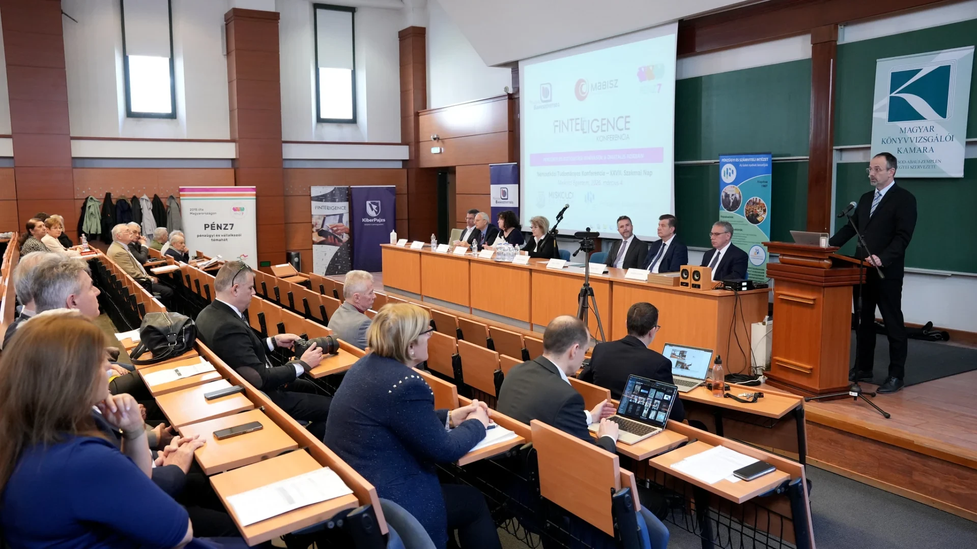 26-03-04_finteligence-konferencia (1)