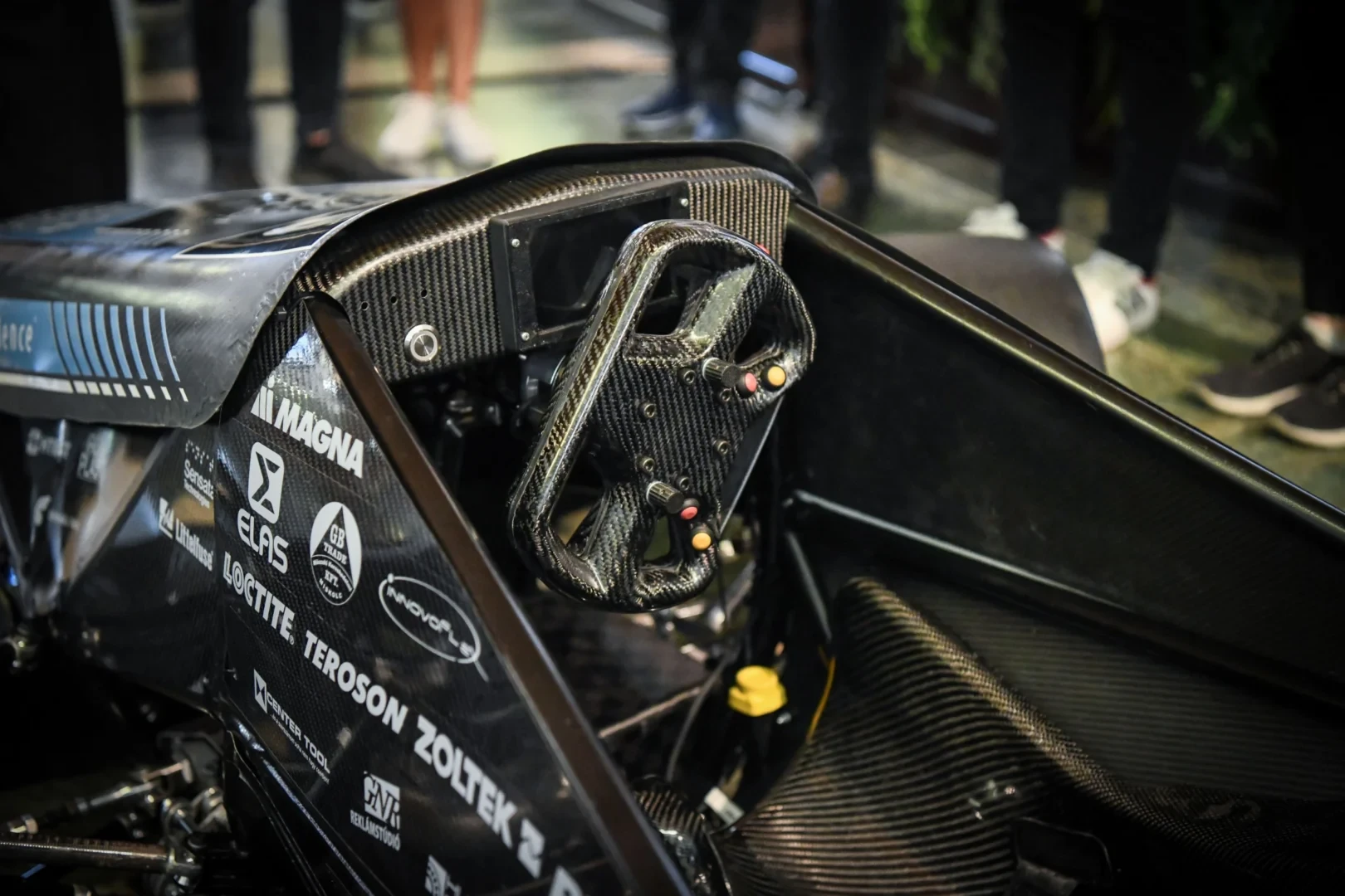 26-06-17_versenyauto6