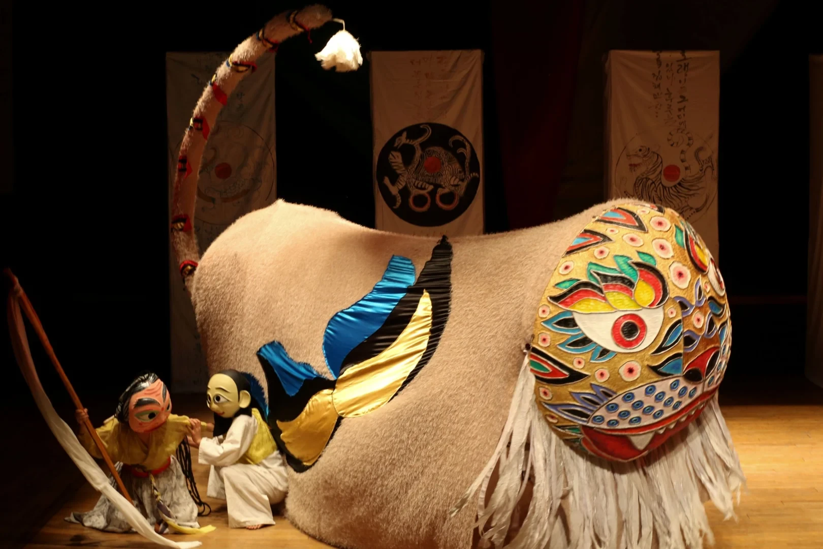 Kkokdu-gwangdae társulat_Forrás_Koreai Kulturális Központ_web